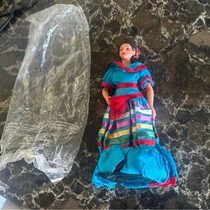 AVON INTERNATIONAL PORCELAIN DOLL LUPITA FROM MEXICO WITH STAND unused